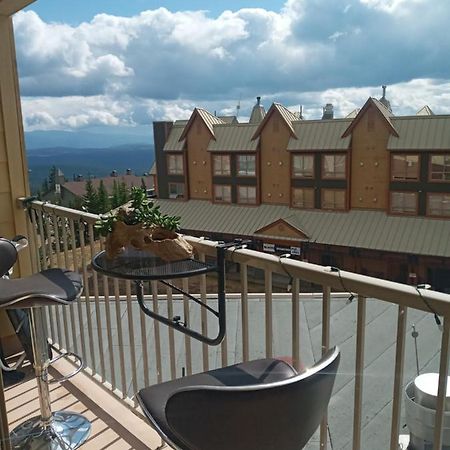 Village Center 2 Bedroom Condo Big White Kültér fotó