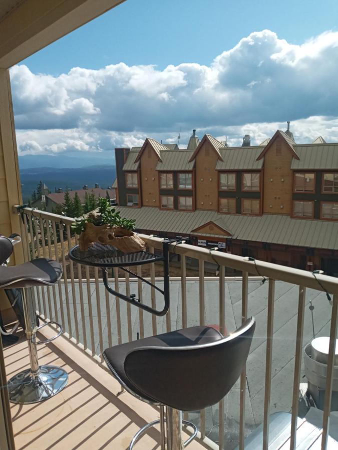 Village Center 2 Bedroom Condo Big White Kültér fotó